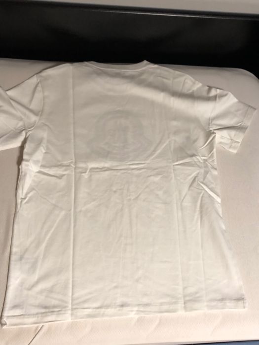 Tricou Moncler , calitate premium , pe stoc , nou , L