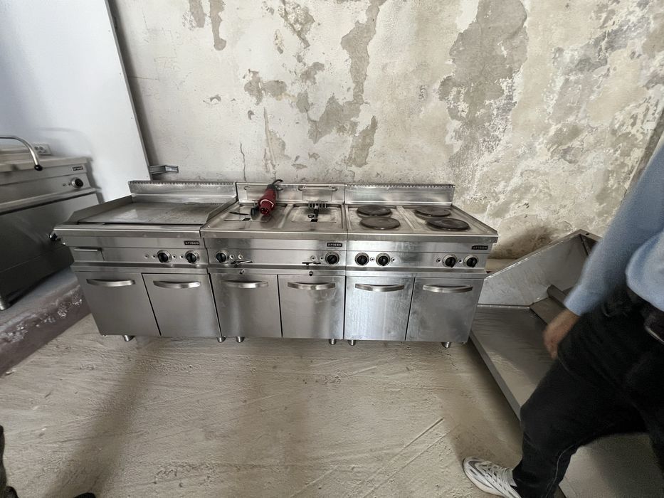 Masina de gatit electrica 4 plite Arisco ER721S