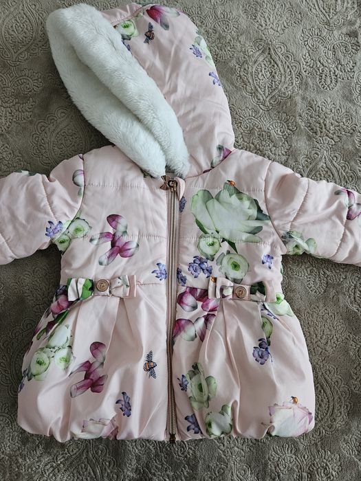 Якета 9-12мес.,  р-р 74. Запазени, без забележки. Като нови.