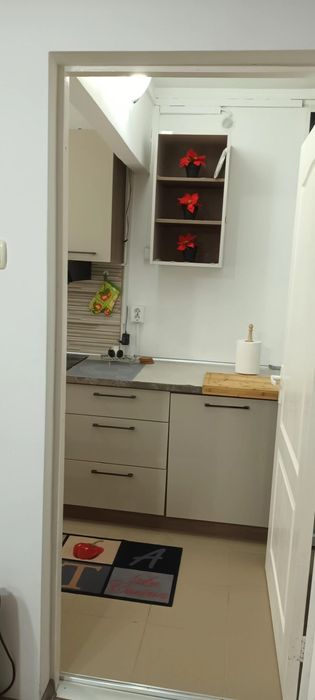 Închiriez apartament 2 camere