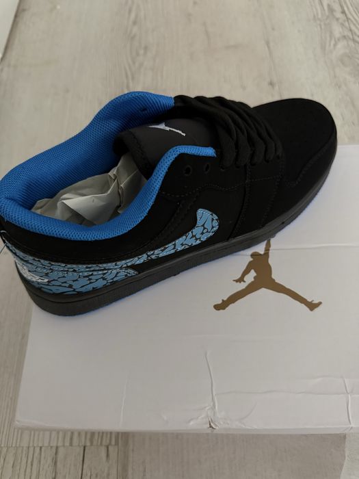 Кроссовки, новые! 37р