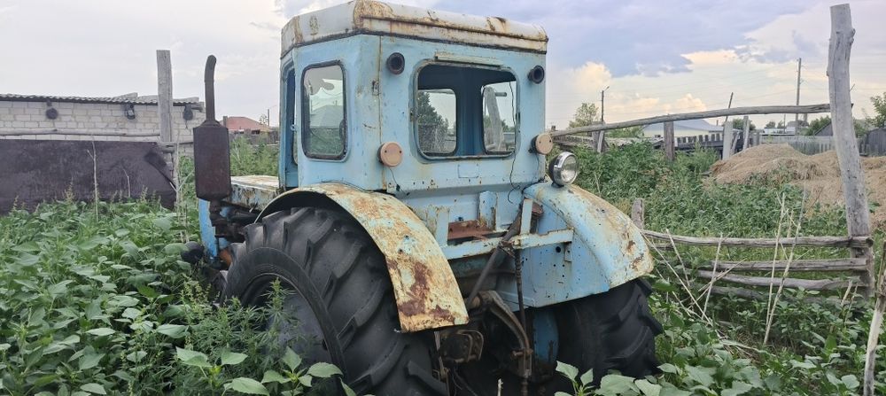 Продам трактор т40