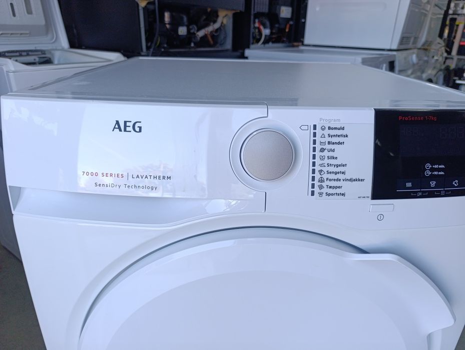Сушилня AEG SERIES 7000 Капацитет на сушене 7кг
Енергиен клас А+++
Про