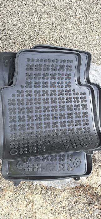 Нови качествени  гумени стелки за VW TIGUAN ALLSPACE, SKODA KODIAK