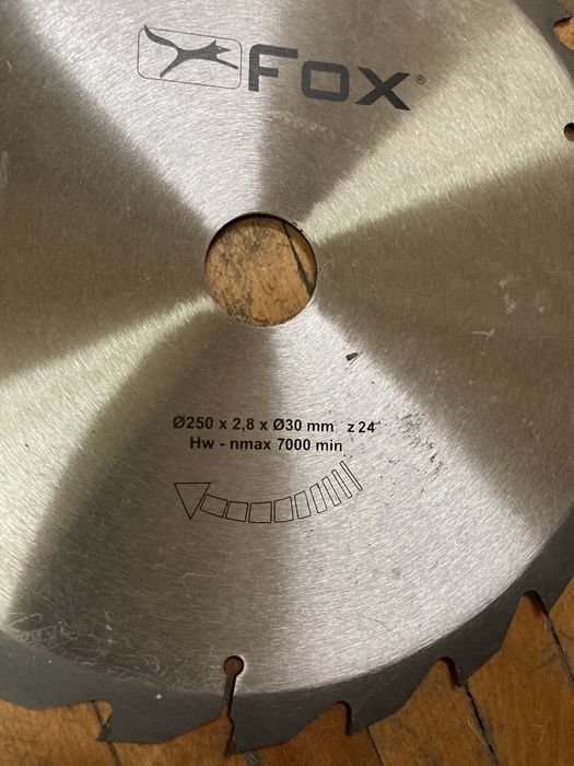 Panza circular pentru Lemn Fox 250x2,8x30mm italia Noua