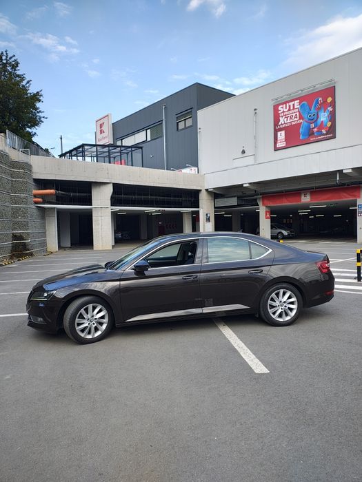 Vând Skoda Superb 2.0 tdi DSG