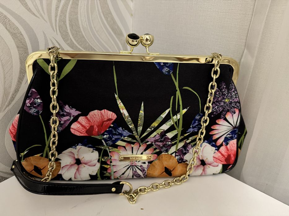 Сумка Nine West под любой летний look