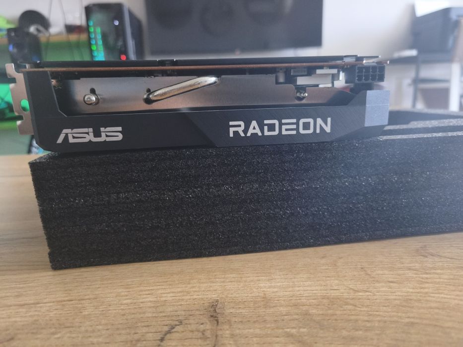 Amd Radeon Rx 7600: Asus dual