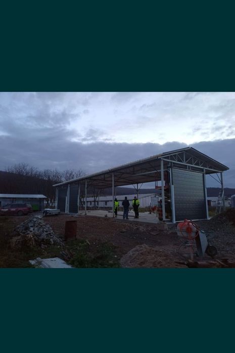 Usa secțională Industriala care rezistă! La timp, la treabă, la glume