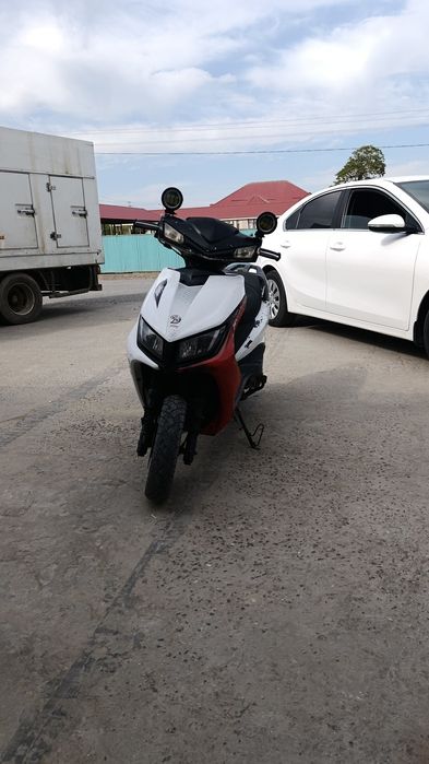 Мопед м8 бензинь