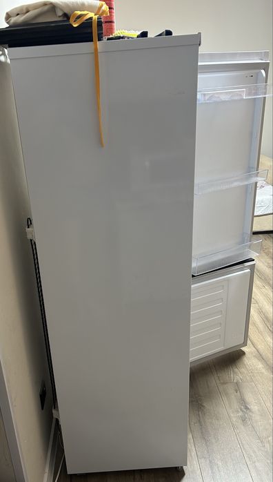 Продам холодильник Beko 160 см