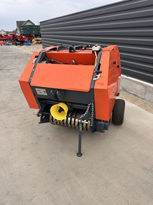 Presa balotat, balotiera 610x700