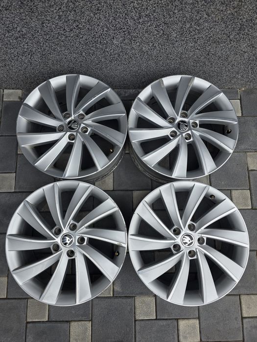 Jante bicolor, R18, 5x112, 7.5J, ET51