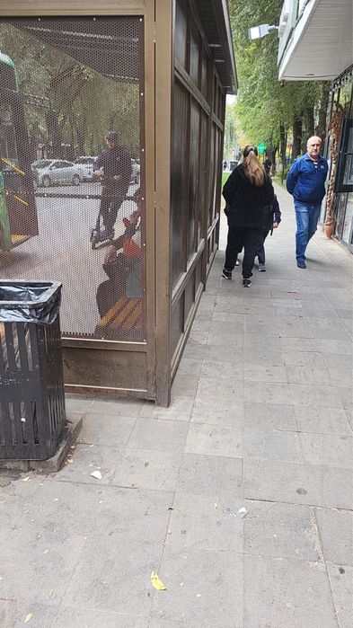 Срочно сдам магазин аксесуаров