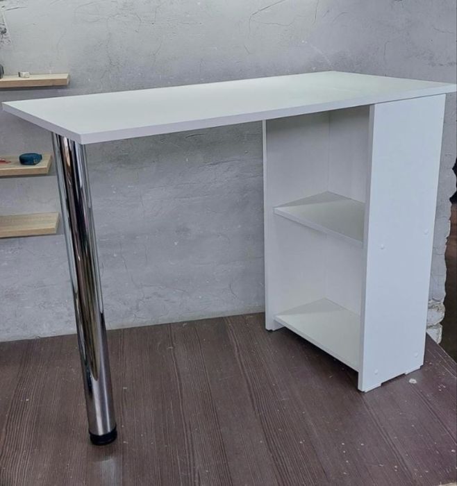 Маникюрный стол. Продажа