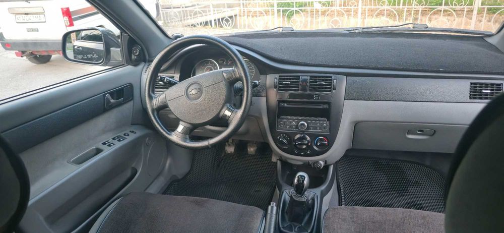 Chevrolet Gentra.