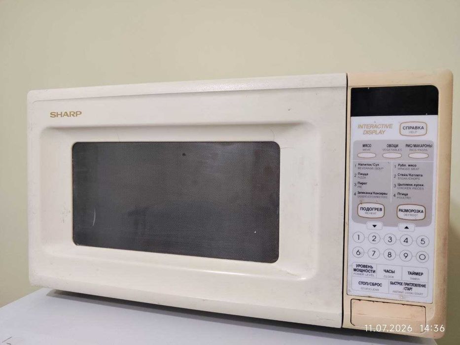 Продается микроволновка Sharp R-3A57
