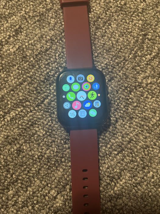 Ceas smartwatch