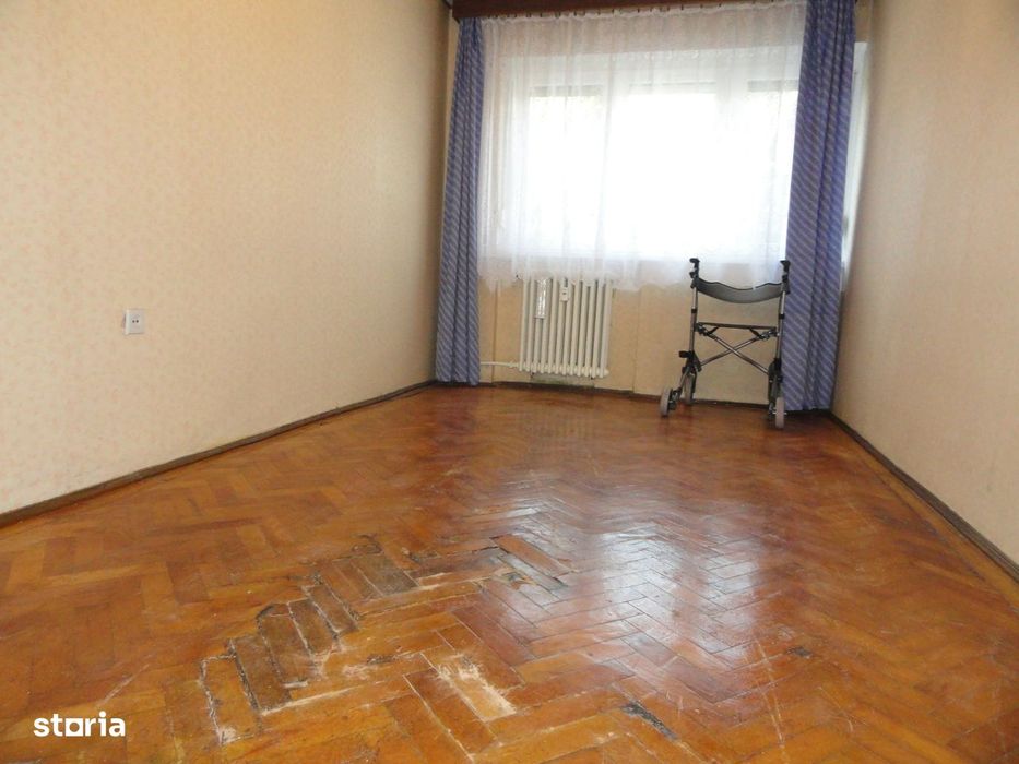 Apartament 3 camere conf. 1 parter inalt zona centrala, vad comercial