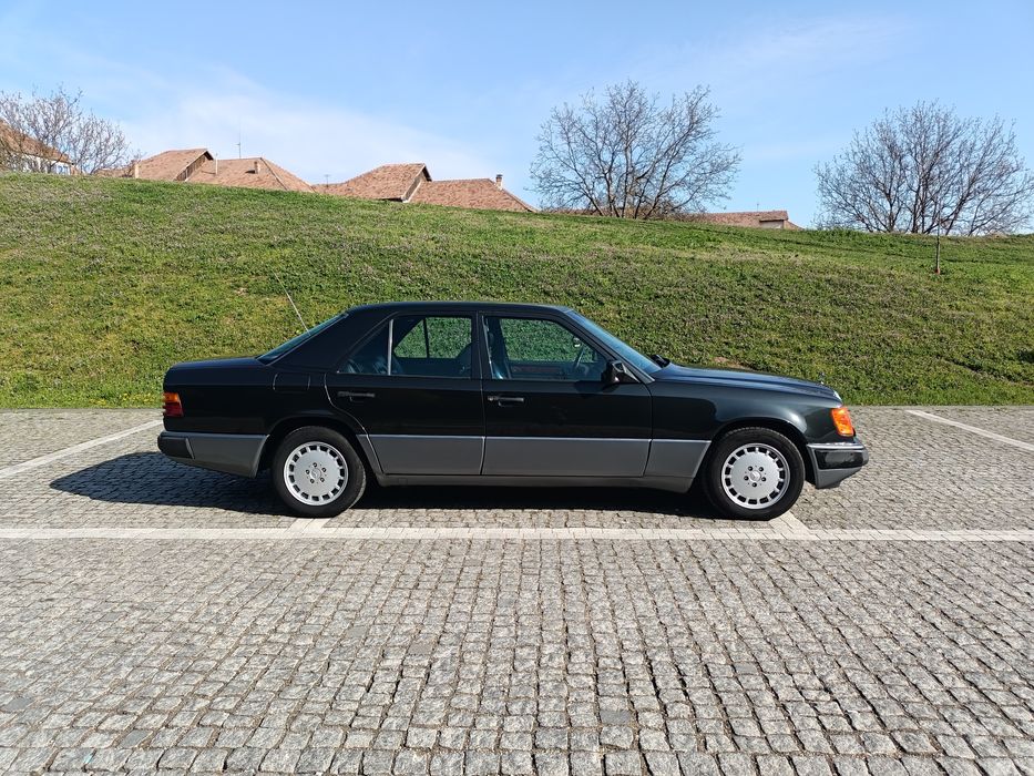 Mercedes-Benz W124 E300 v24 Getrag UNIC