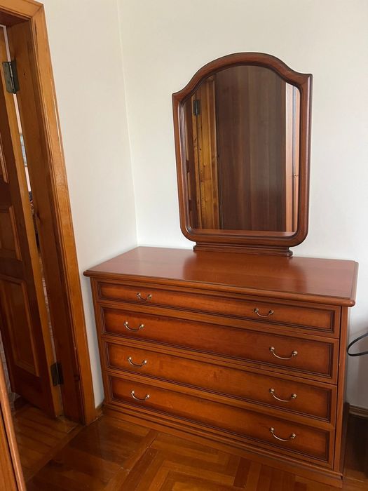 Спальный гарнитур