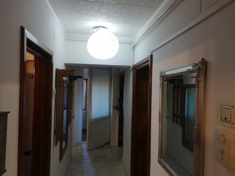 Apartament 3 camere de inchiriat