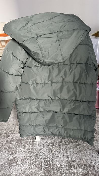 Продам Новую Куртку на весну