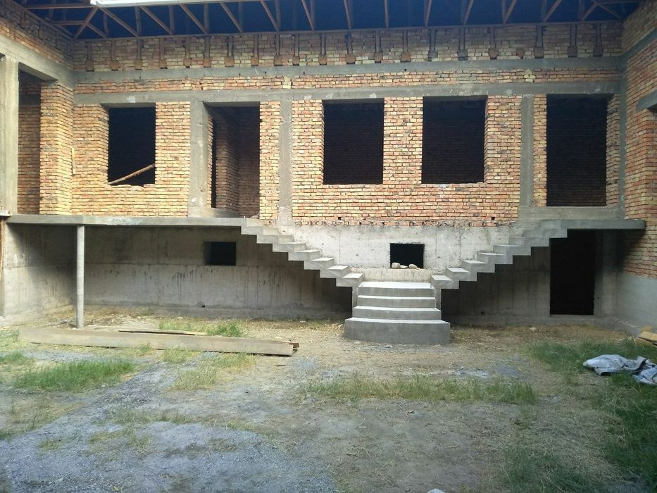 лестница xizmati  . Zina.