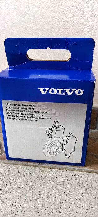 Volvo XC90 XC60 комплект оригинални накладки отпред 17"
