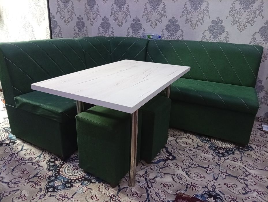 Oshxona mebeli stol,divan,2ta divan stul