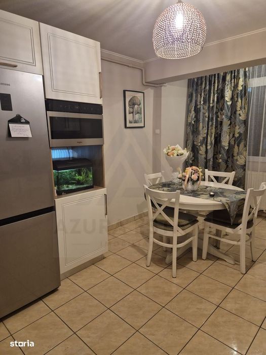 Apartament 3 camere 65 mp utili bucatarie inchisa pivnita Vasile Aaron