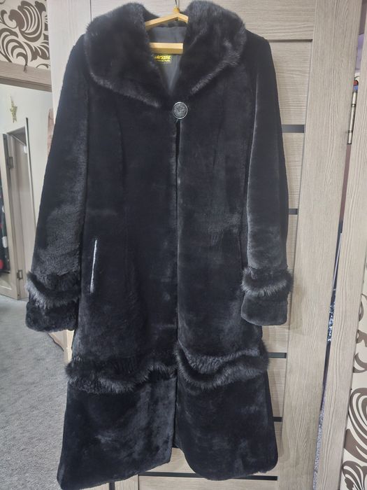 Продам шубу мутон