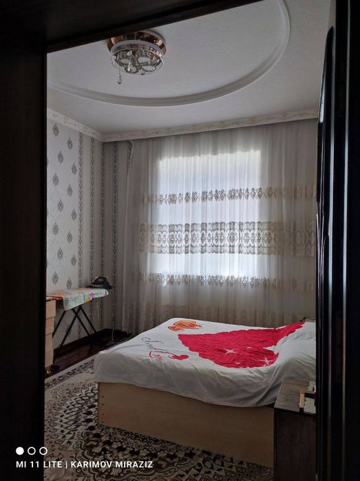 Nazarbek xarakat Masjid koʻchada