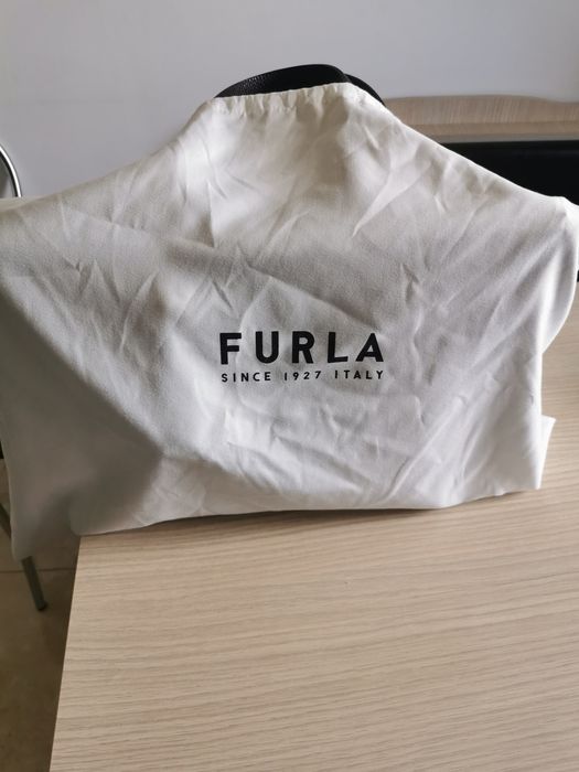 Geanta Furla neagra