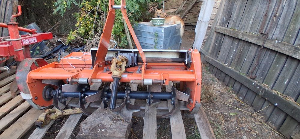 Freza tractor mic Tirisneag • OLX.ro
