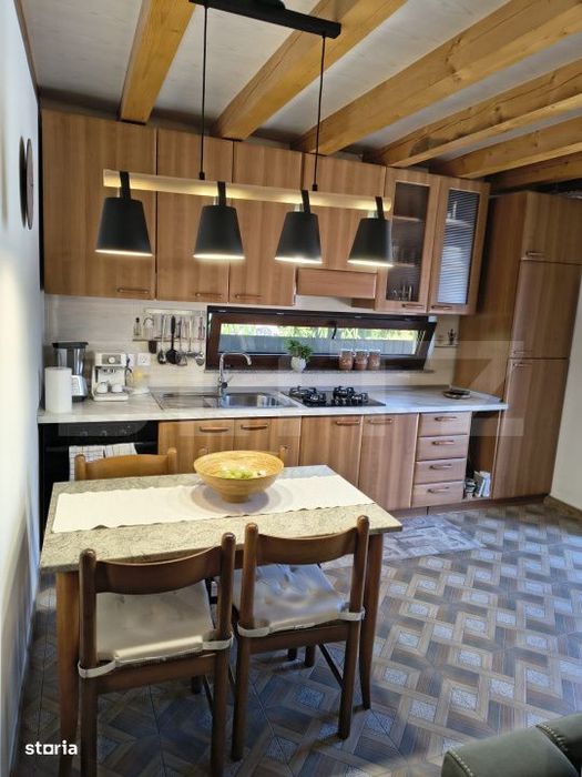 Casa de vanzare – 4 camere, compartimentare moderna