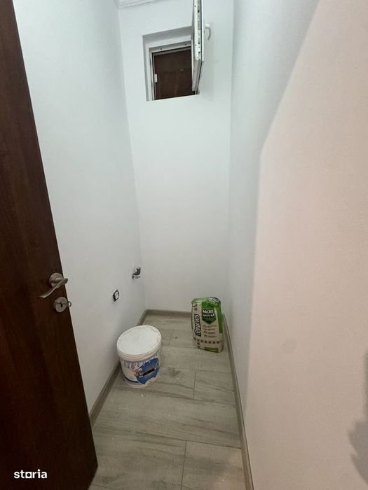 Vand apartament 2 camere, renovat, central-Turnul de Apa