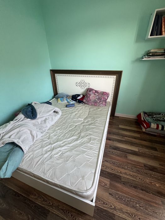 продам кровать с матрасом