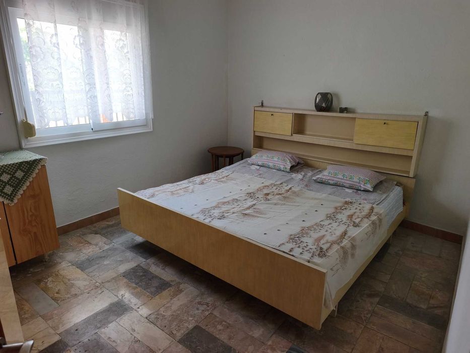 Продава китна къща с площ 79 м2 с двор 249 м2 в Аспровалта, Гърция