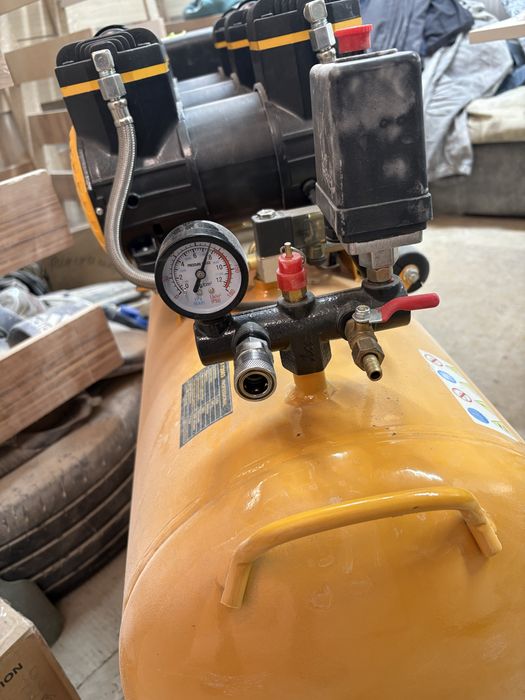 Продам компрессор новый