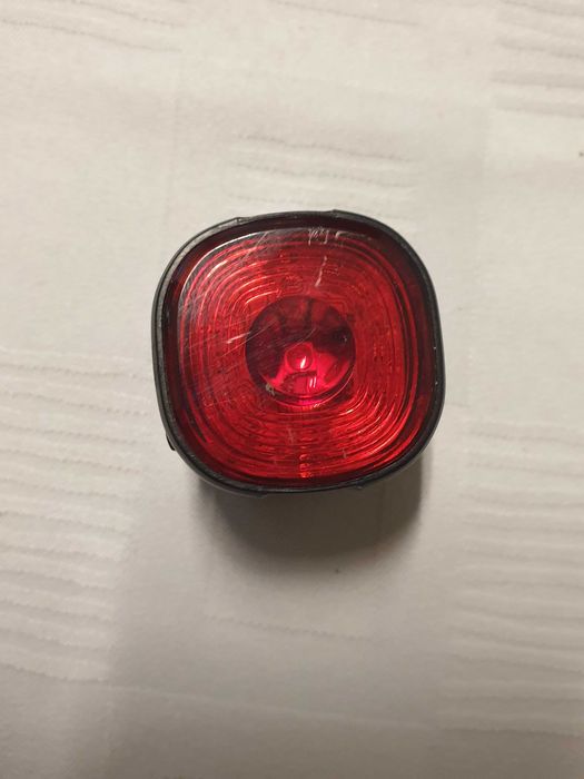 Giyo GL09S Smart Light- Интелигентна задна светлина .