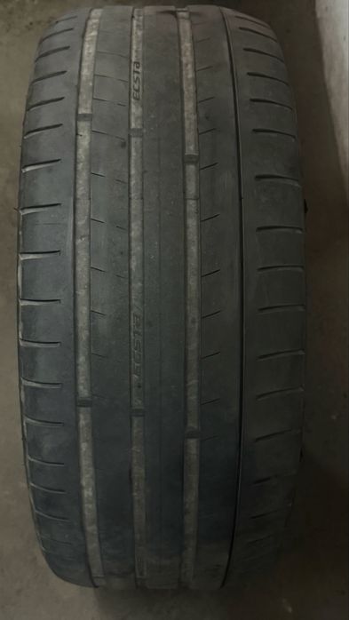 В продаже пара Кумхо 255/45/19