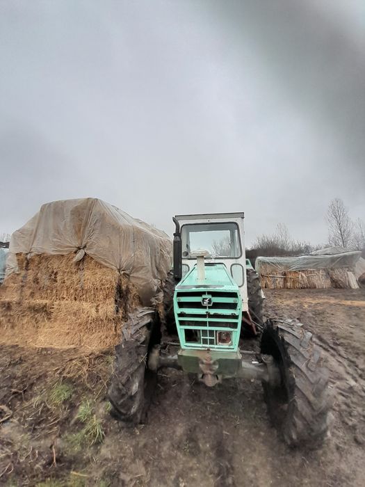 Vând tractor bun