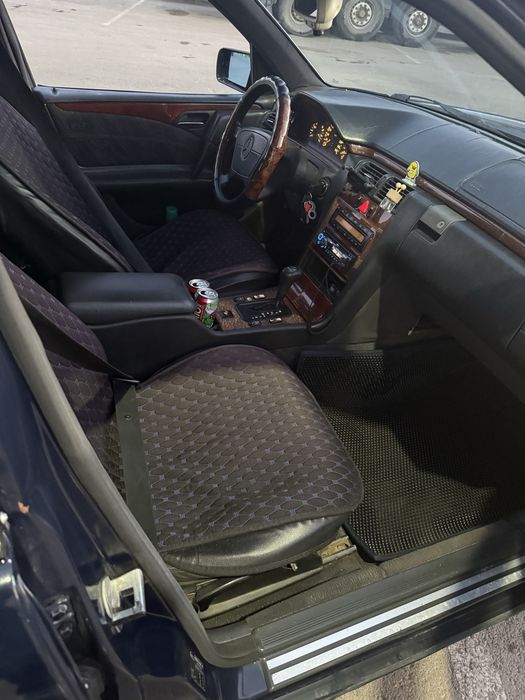 Продам Мерседес w210