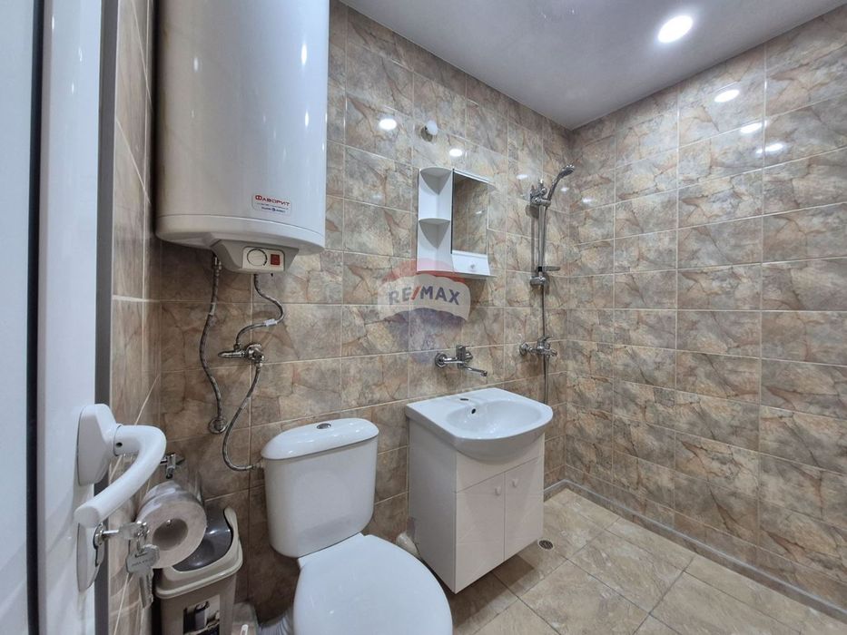 Дава се под наем Едностаен апартамент в Варна, Кайсиева градина - 40 кв.м за 255 € - Снимка #9