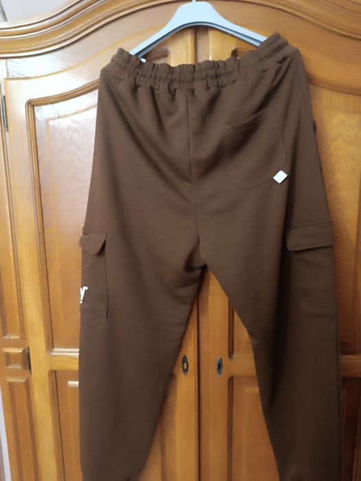 Pantaloni trening lay
