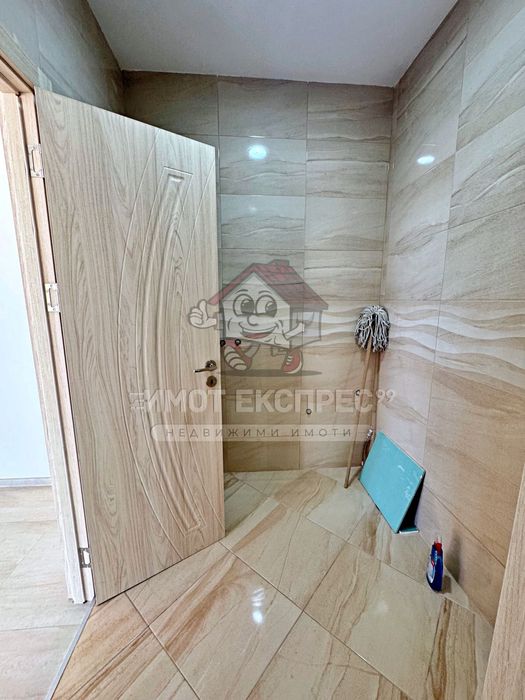 Дава се под наем Магазин в Асеновград - 91 кв.м за 408 € - Снимка #6