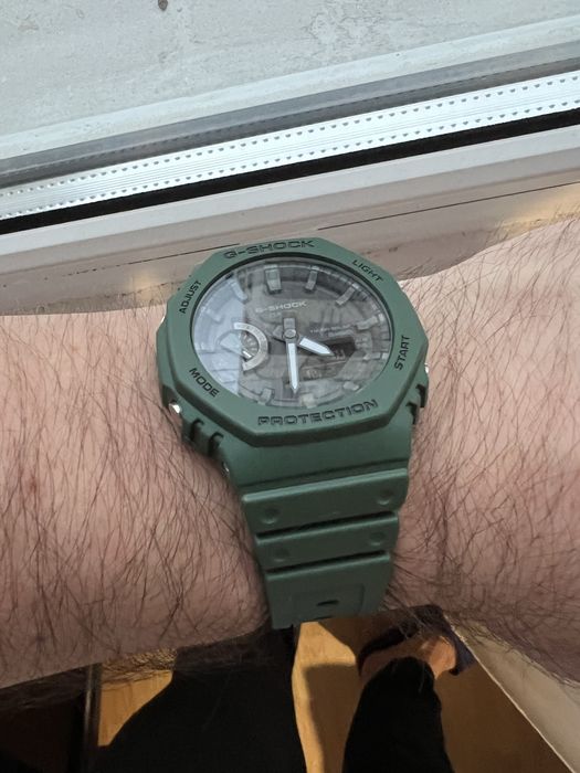 Casio G-SHOCK Oak, Green, Tough solar, Bluetooth.