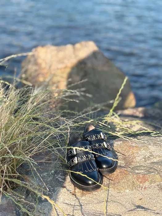 Кожени обувки JANET & JANET