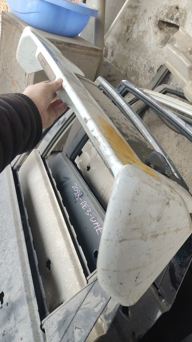 Спойлер Toyota  land cruiser Prado